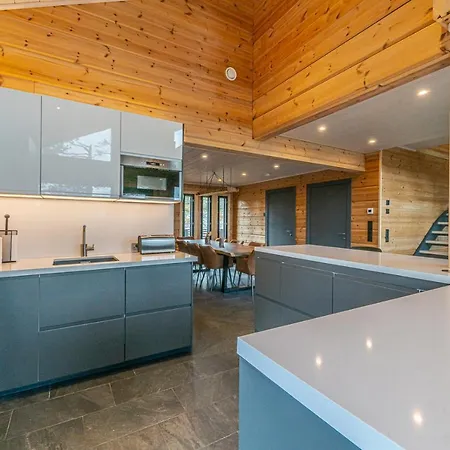 别墅 Levillas Kinnastie 23 *