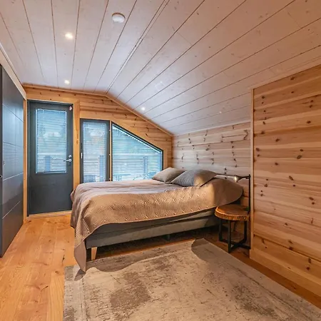 ヴィラ Levillas Kinnastie 23 *