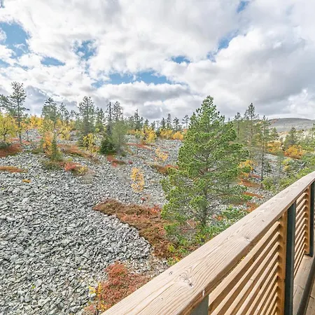 Levillas Kinnastie 23 * レヴィ